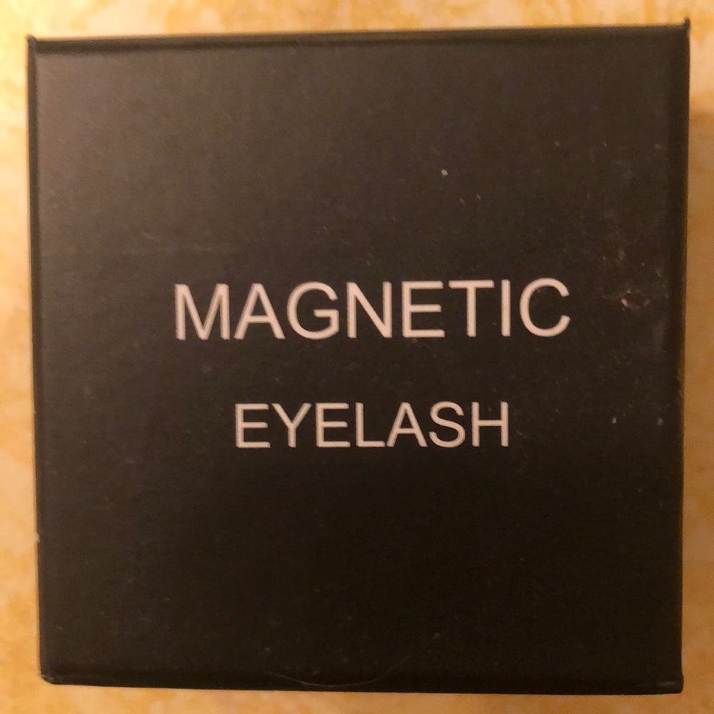 Magnetic eyelashes